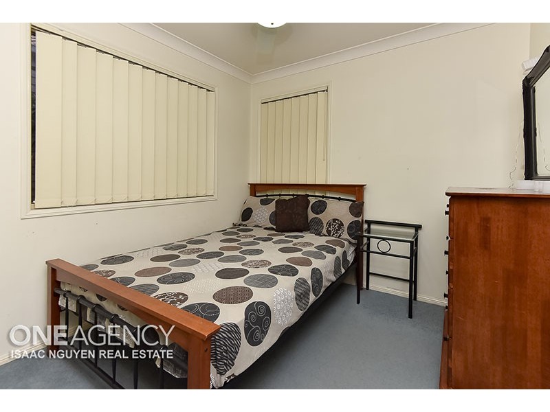 23 Starr Street, Forest Lake QLD 4078