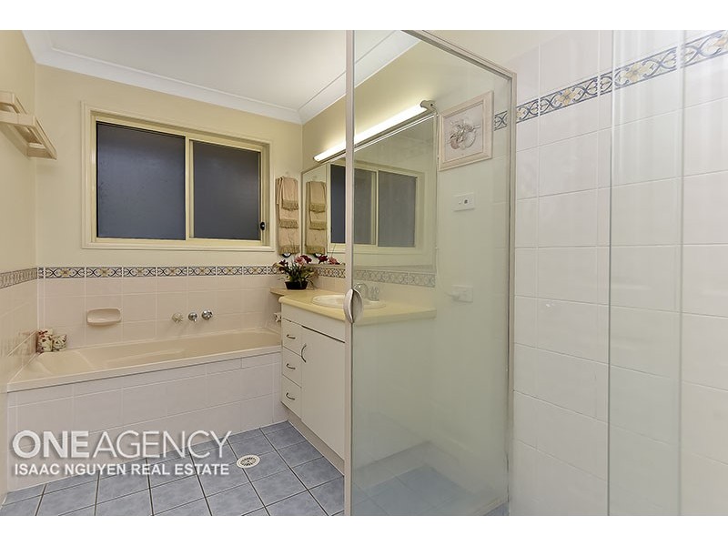 23 Starr Street, Forest Lake QLD 4078