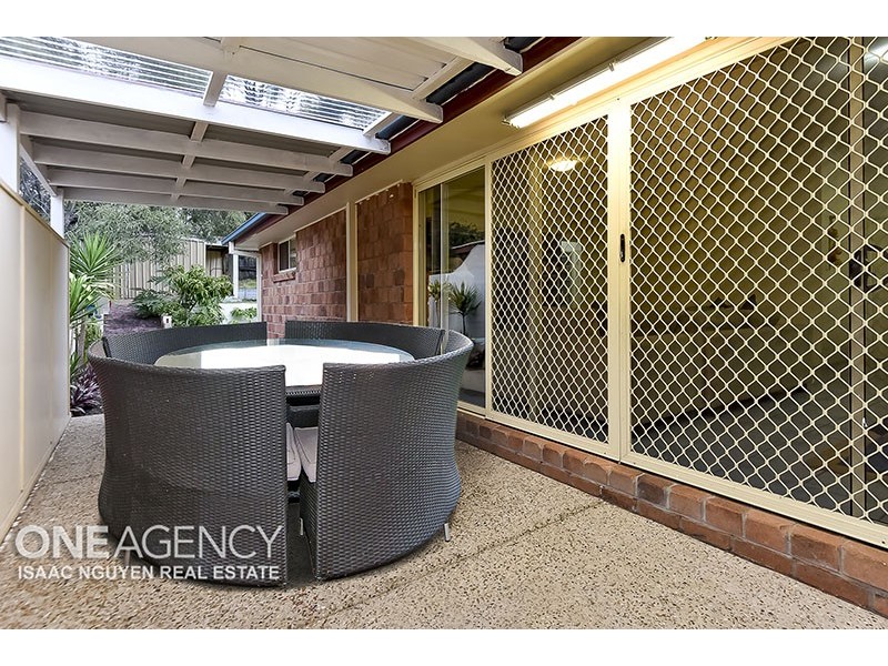 23 Starr Street, Forest Lake QLD 4078