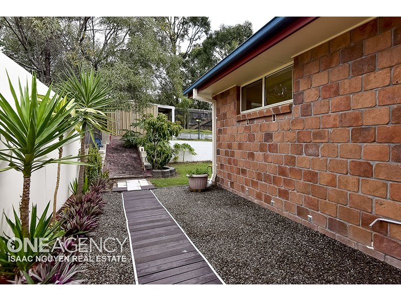 23 Starr Street, Forest Lake QLD 4078