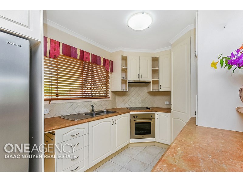 42 Tinaroo St, Durack QLD 4077