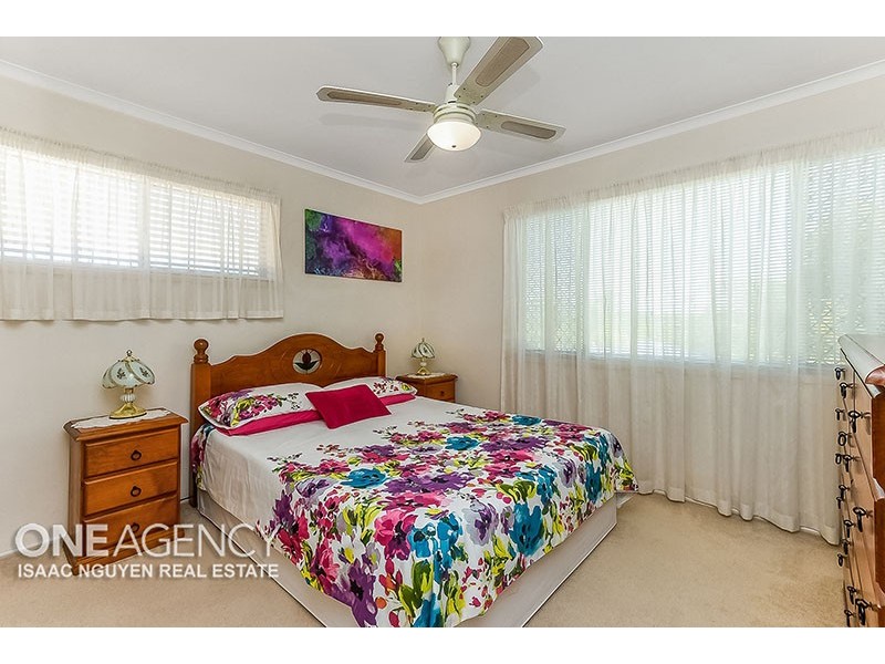 42 Tinaroo St, Durack QLD 4077