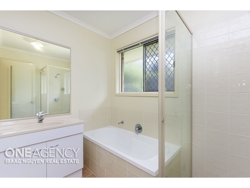 10/17 Gibbs St, Churchill QLD 4305