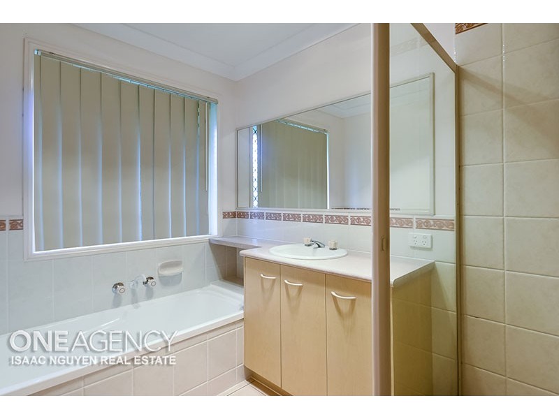 90 Rubicon Cr, Kuraby QLD 4112