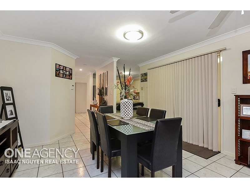 127 Clarendon Circuit, Forest Lake QLD 4078