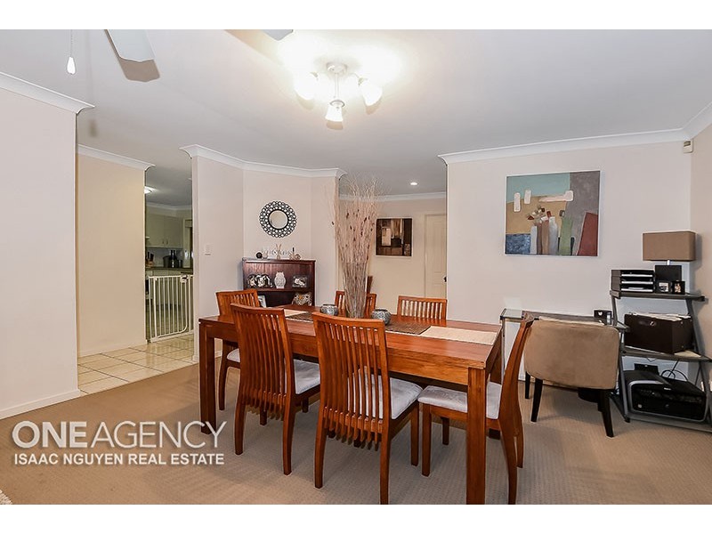 127 Clarendon Circuit, Forest Lake QLD 4078