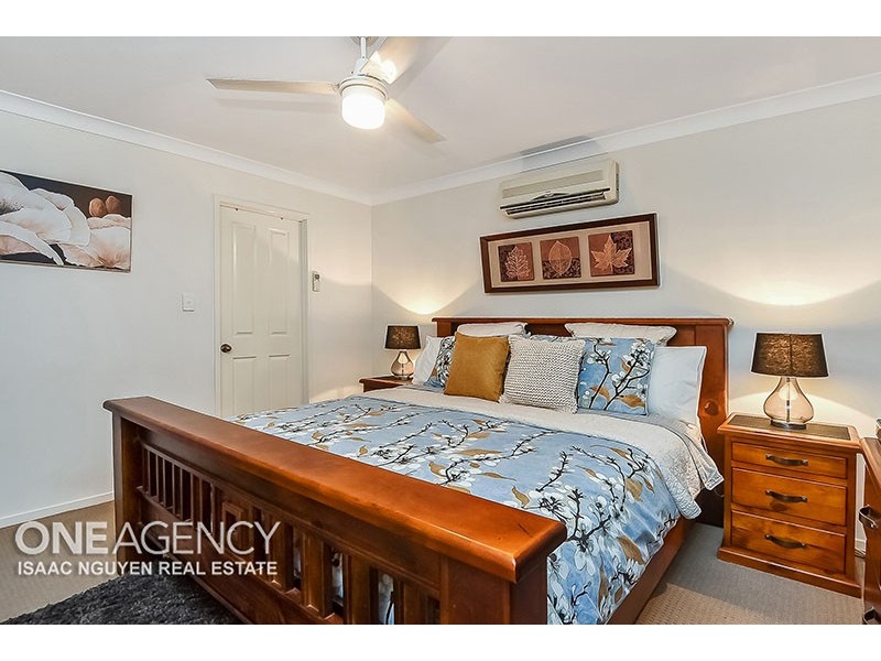 127 Clarendon Circuit, Forest Lake QLD 4078