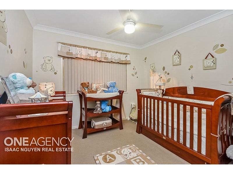 127 Clarendon Circuit, Forest Lake QLD 4078