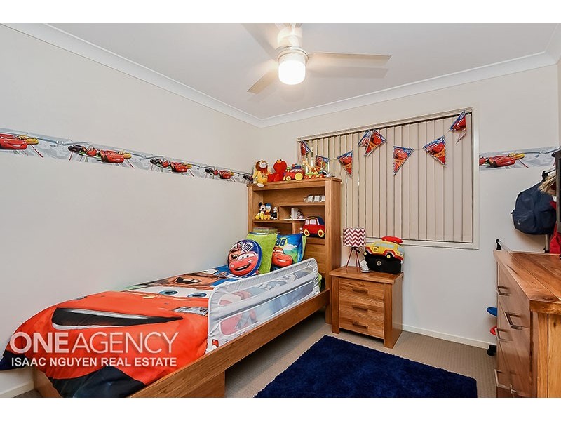 127 Clarendon Circuit, Forest Lake QLD 4078