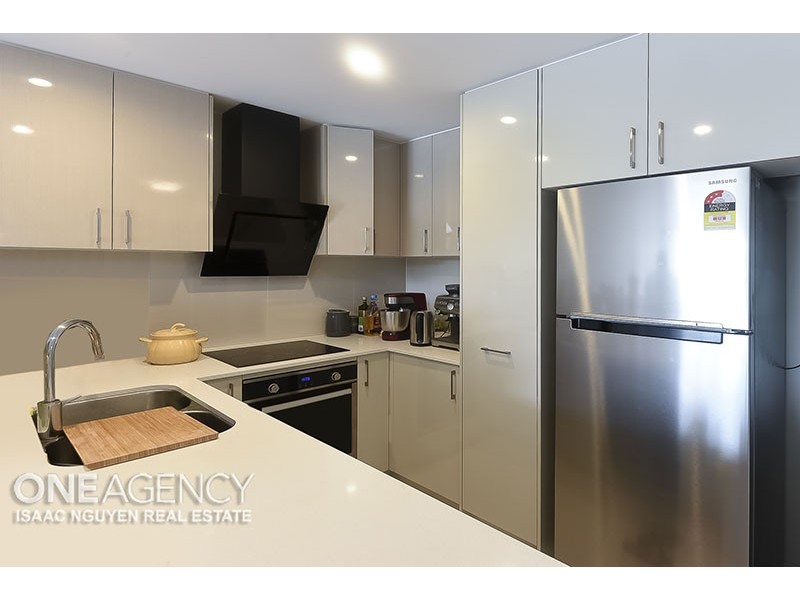 504-66 Slobodian Ave, Eight Mile Plains QLD 4113