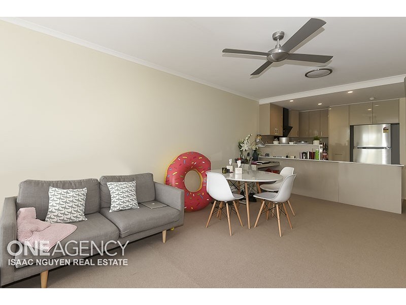 504-66 Slobodian Ave, Eight Mile Plains QLD 4113