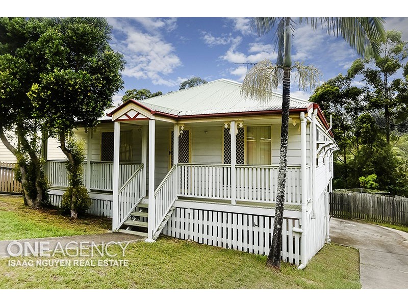 48 Roseglen Street, Greenslopes QLD 4120