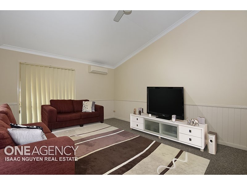 48 Roseglen Street, Greenslopes QLD 4120