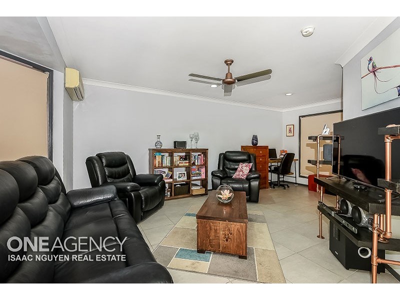 22 Baxter Crescent, Forest Lake QLD 4078