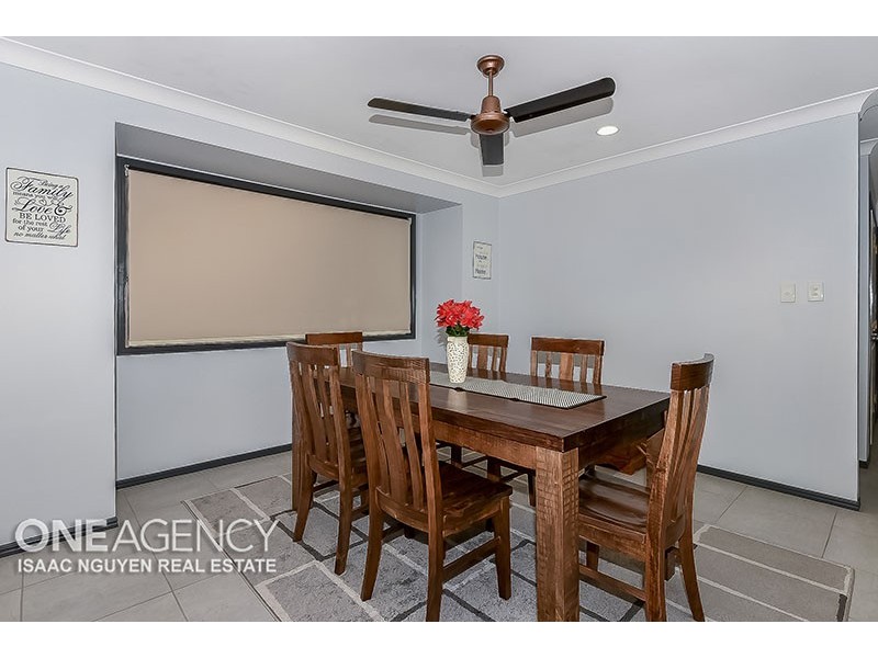 22 Baxter Crescent, Forest Lake QLD 4078