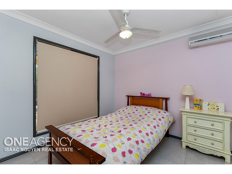 22 Baxter Crescent, Forest Lake QLD 4078