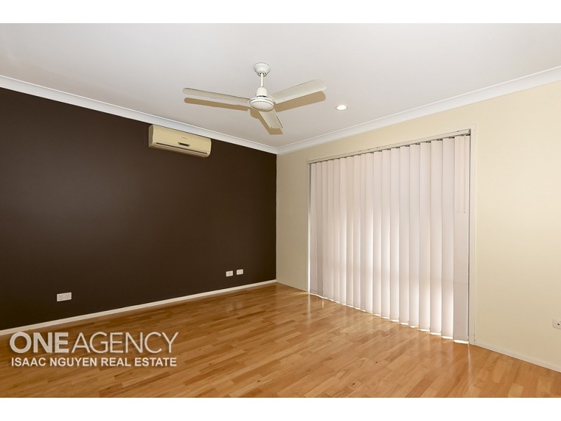 19 Budawang St, Parkinson QLD 4115