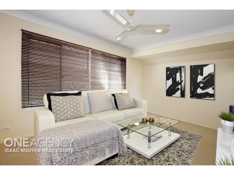 22 Murray Place, Forest Lake QLD 4078