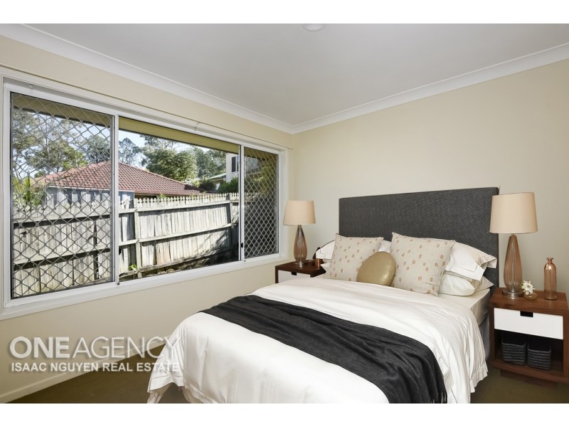 22 Murray Place, Forest Lake QLD 4078