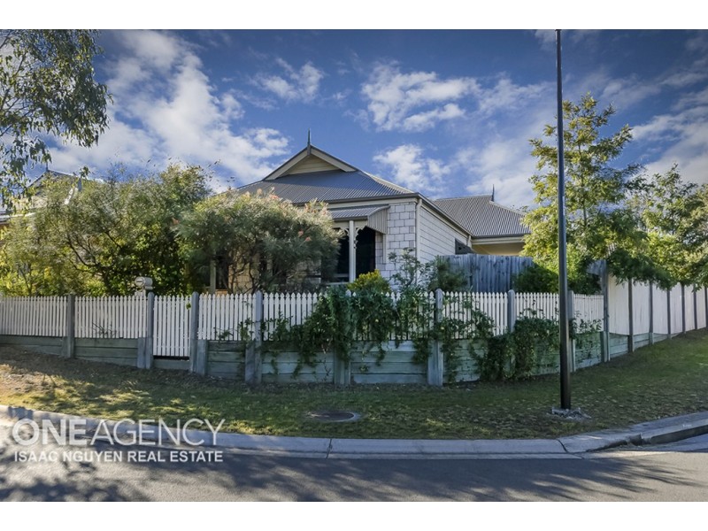 38 Frankland Ave, Waterford QLD 4133