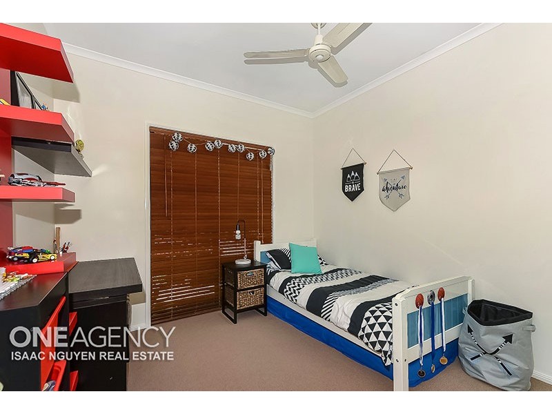 45 Hinchinbrook Cct, Forest Lake QLD 4078