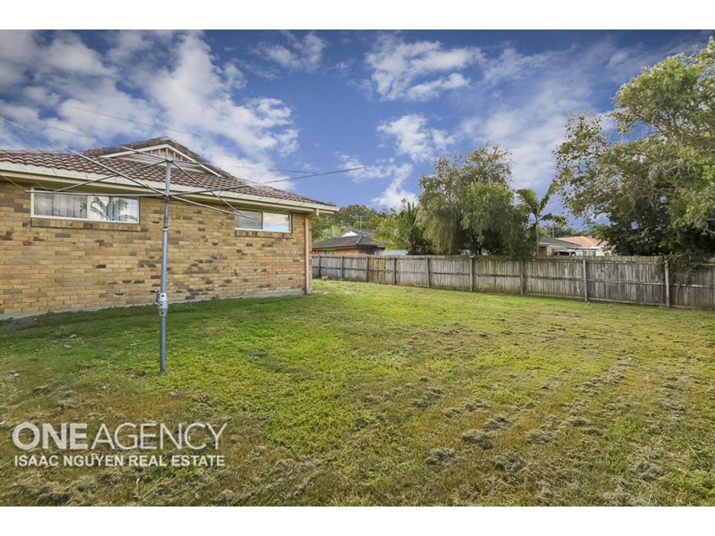 64 Tansey Drive, Tanah Merah QLD 4128
