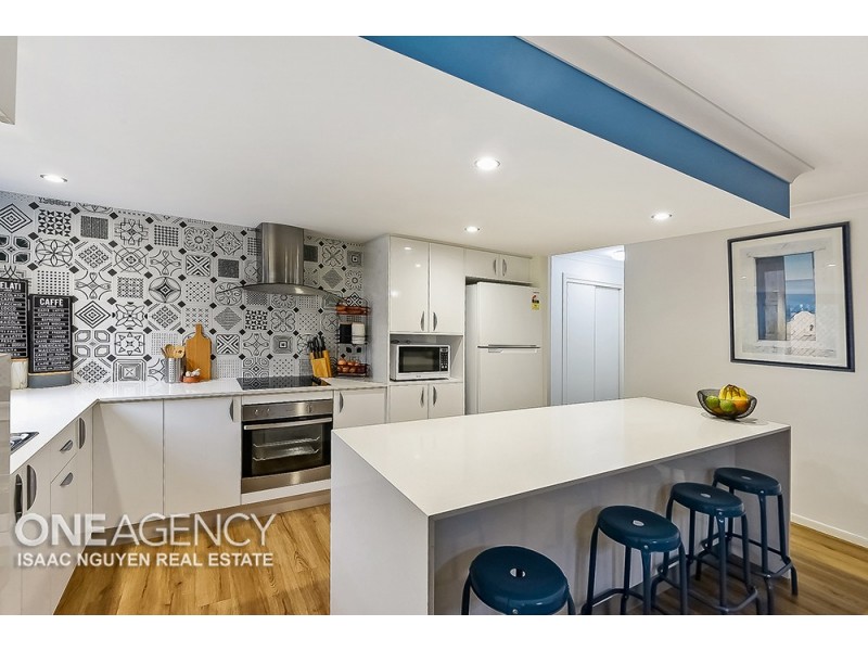 19 Leyburn Cres, Forest Lake QLD 4078