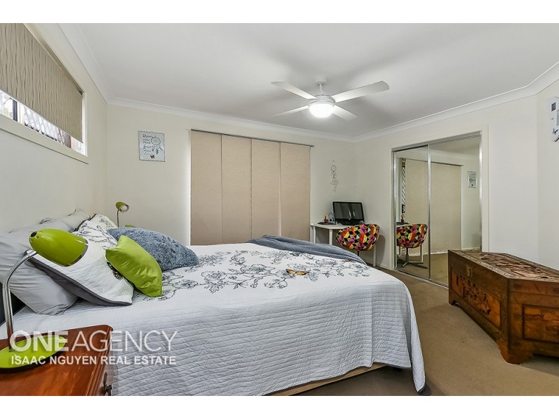 19 Leyburn Cres, Forest Lake QLD 4078