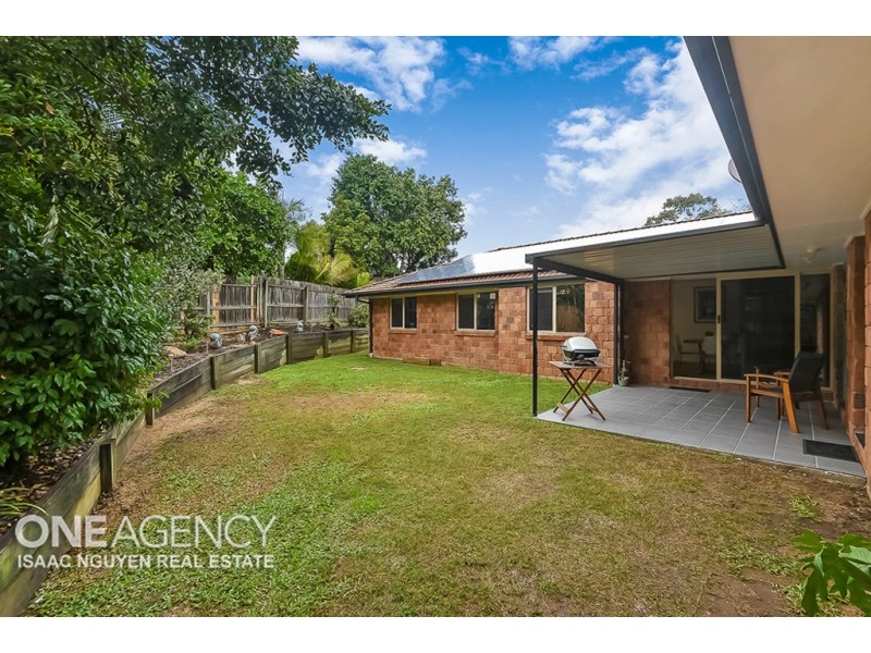 19 Leyburn Cres, Forest Lake QLD 4078