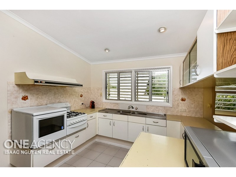 11 Reedan Street, Everton Park QLD 4053