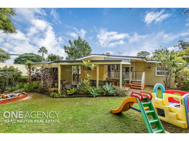 11 Reedan Street, Everton Park QLD 4053