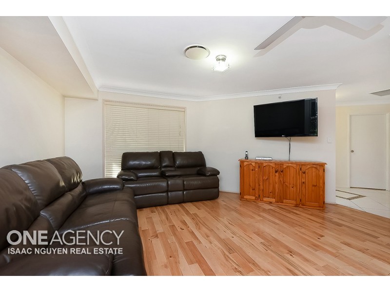 3 Springfield Pl, Forest Lake QLD 4078