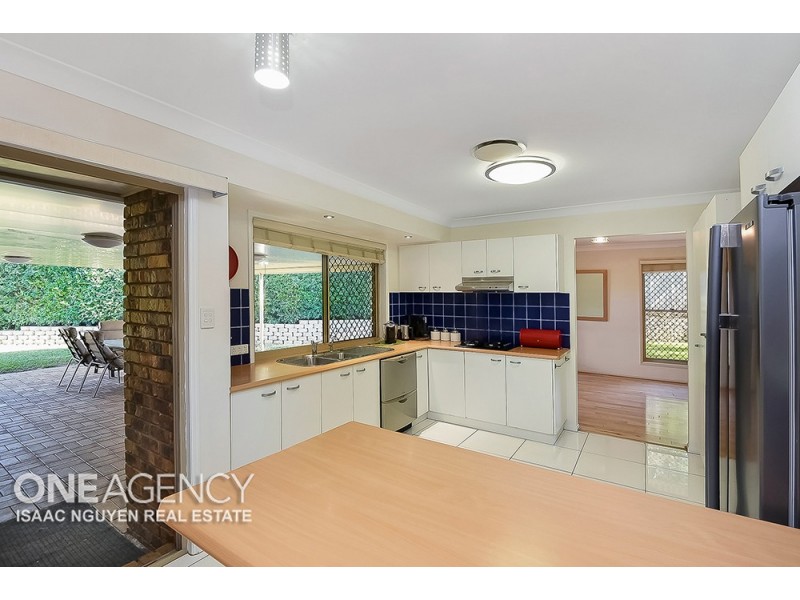 3 Springfield Pl, Forest Lake QLD 4078
