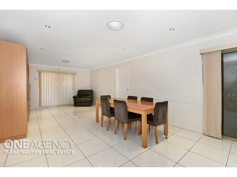 3 Springfield Pl, Forest Lake QLD 4078