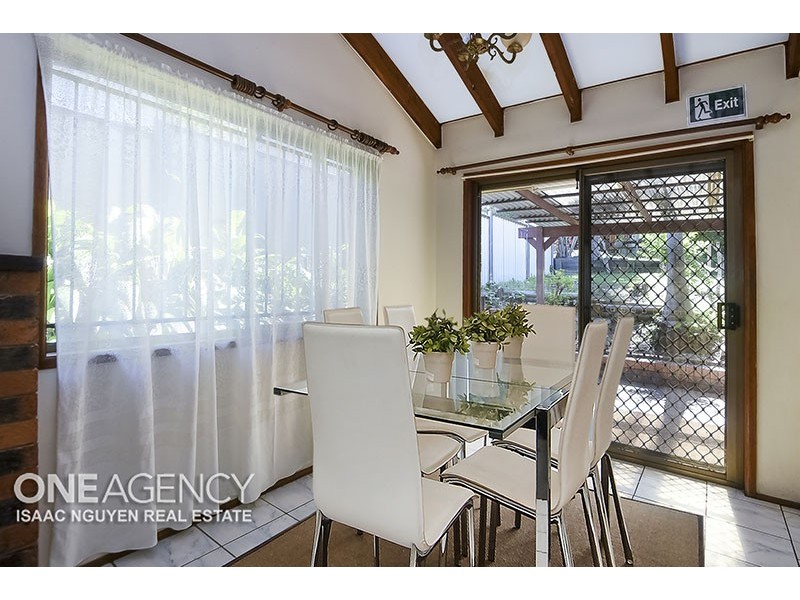 12 Peppin Street, Durack QLD 4077