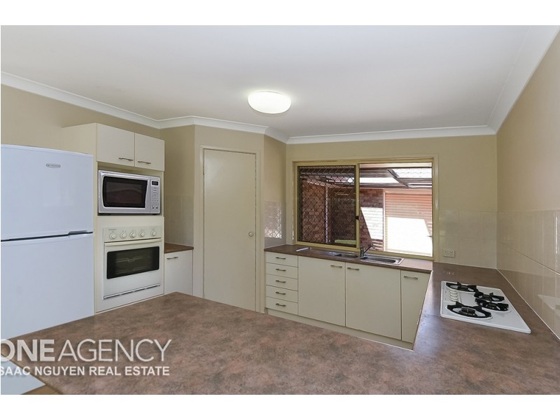 52 Acorn Street, Forest Lake QLD 4078