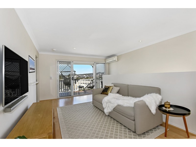 26 Laguna Cr, Springfield Lakes QLD 4300