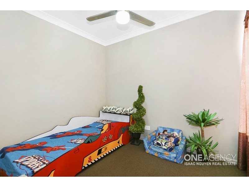 29 Dinnigan Cres, Durack QLD 4077