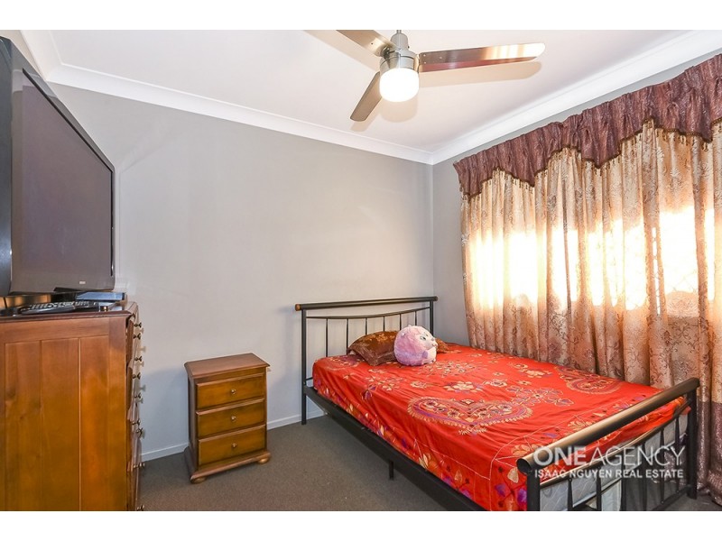 29 Dinnigan Cres, Durack QLD 4077