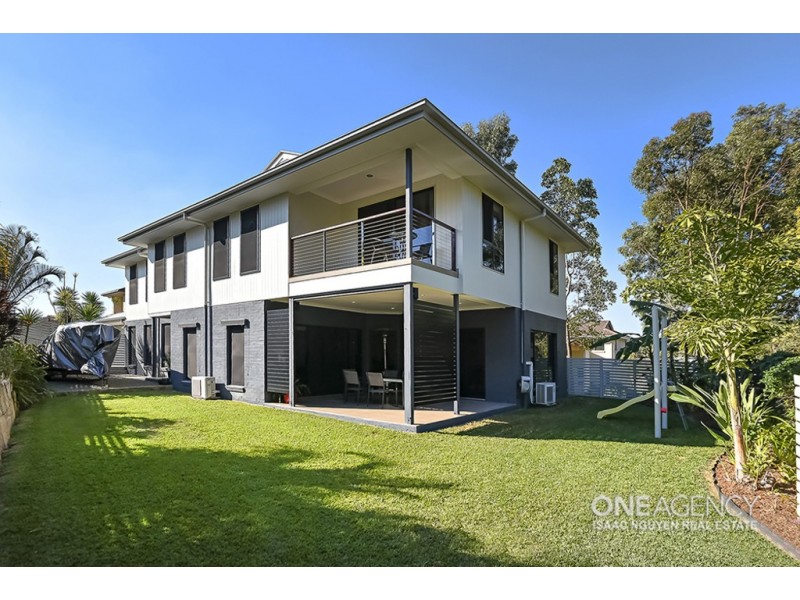 45 Christopher Pl, Sinnamon Park QLD 4073
