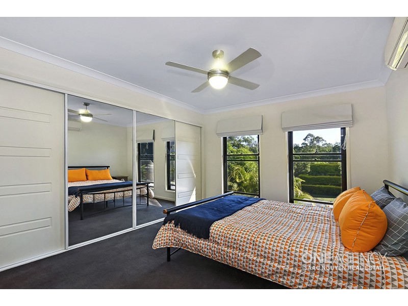 45 Christopher Pl, Sinnamon Park QLD 4073
