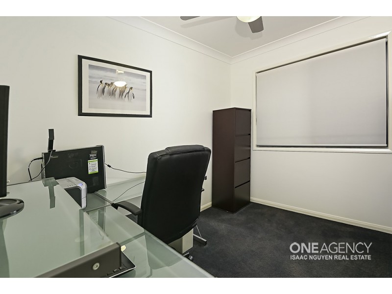 45 Christopher Pl, Sinnamon Park QLD 4073