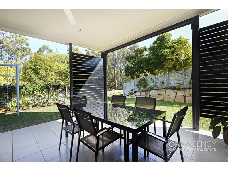 45 Christopher Pl, Sinnamon Park QLD 4073