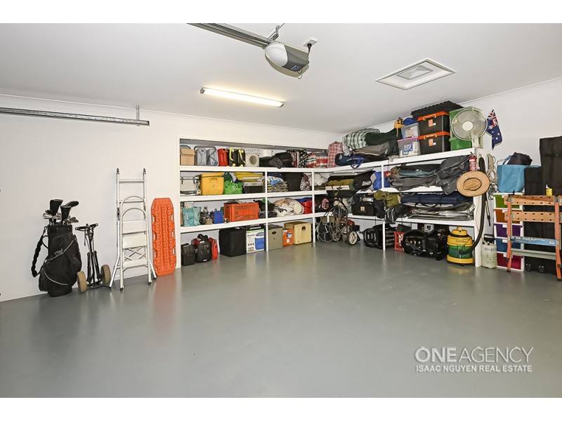 45 Christopher Pl, Sinnamon Park QLD 4073