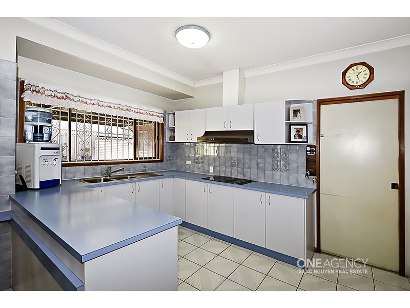 277 Blunder Rd, Durack QLD 4077