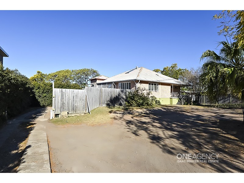 834 Oxley Rd, Corinda QLD 4075