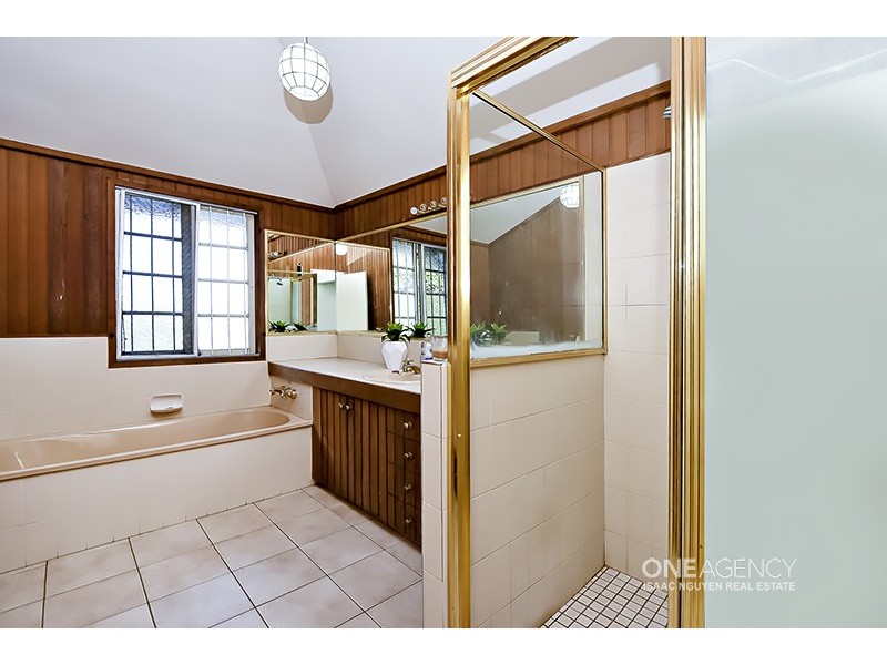 834 Oxley Rd, Corinda QLD 4075