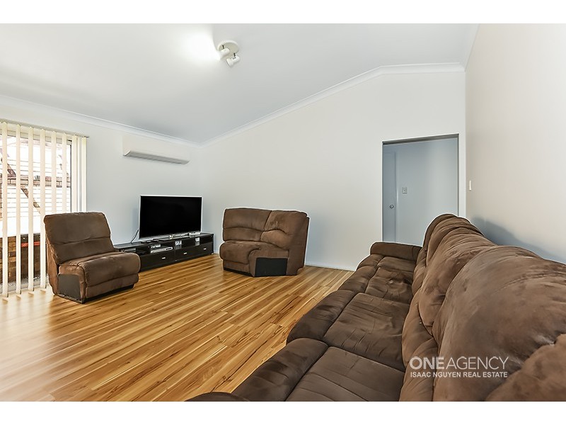 21 Mulgrave Cr, Forest Lake QLD 4078