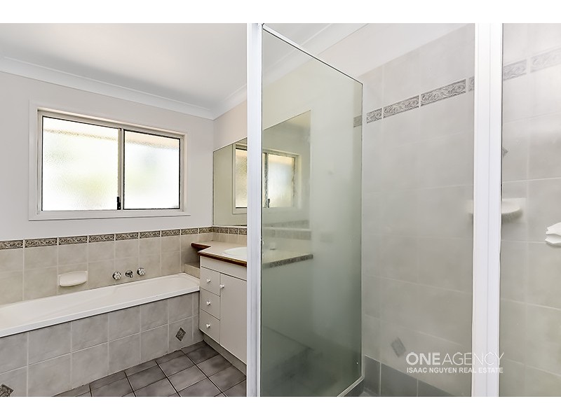 21 Mulgrave Cr, Forest Lake QLD 4078