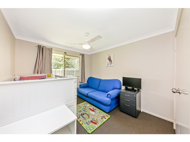 45 Cambridge St, Silkstone QLD 4304